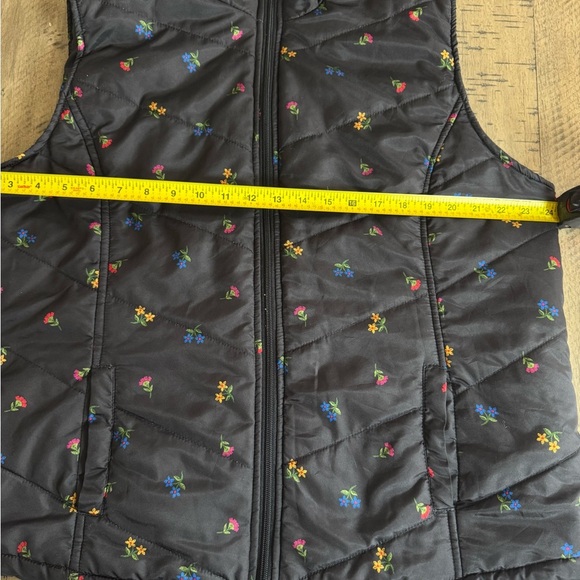 Basic Editions Black Quilted Puffer Vest - Picture 5 of 8